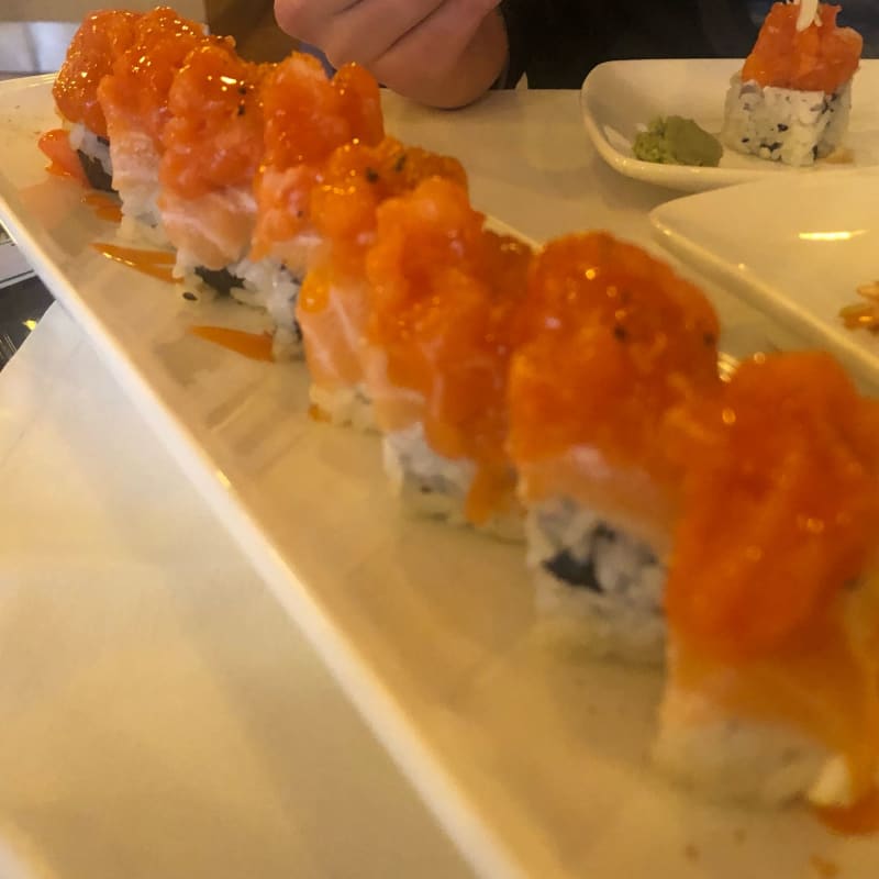 La cosa più buona che potete mangiare su questo pianeta, dopo il maki Ila, fidatevi di me! - Sushibar Tavernola, Como