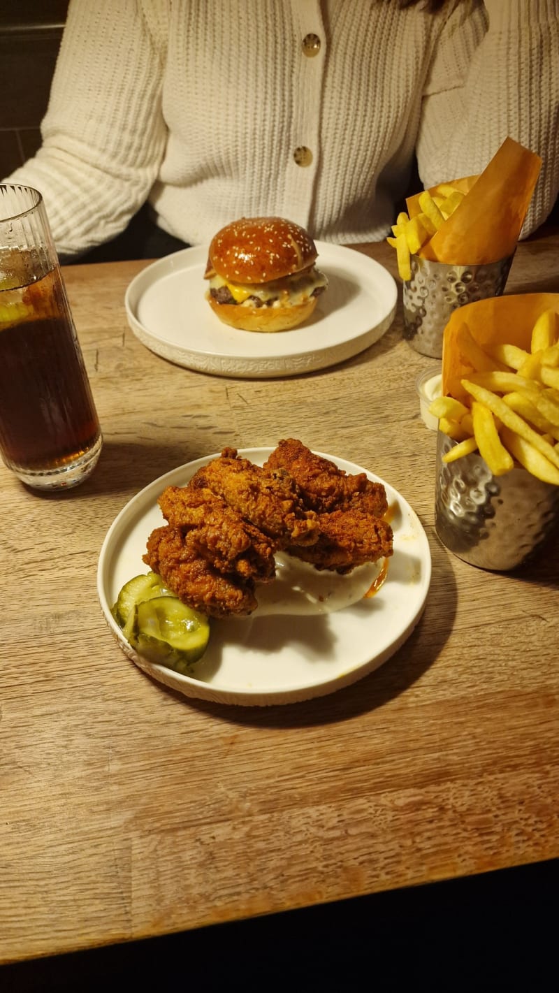 Red Dog Saloon Hoxton in London Restaurant Reviews, Menu and Prices