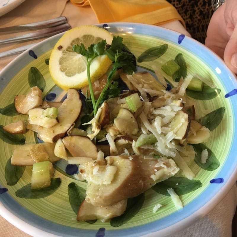 Insalata di funghi freschi - Trattoria Da Luciana