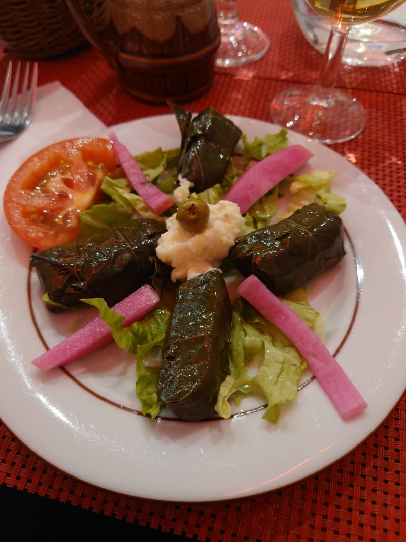 Hors d'oeuvre froid : Feuilles de vigne  - Aux Saveurs du Liban, Paris