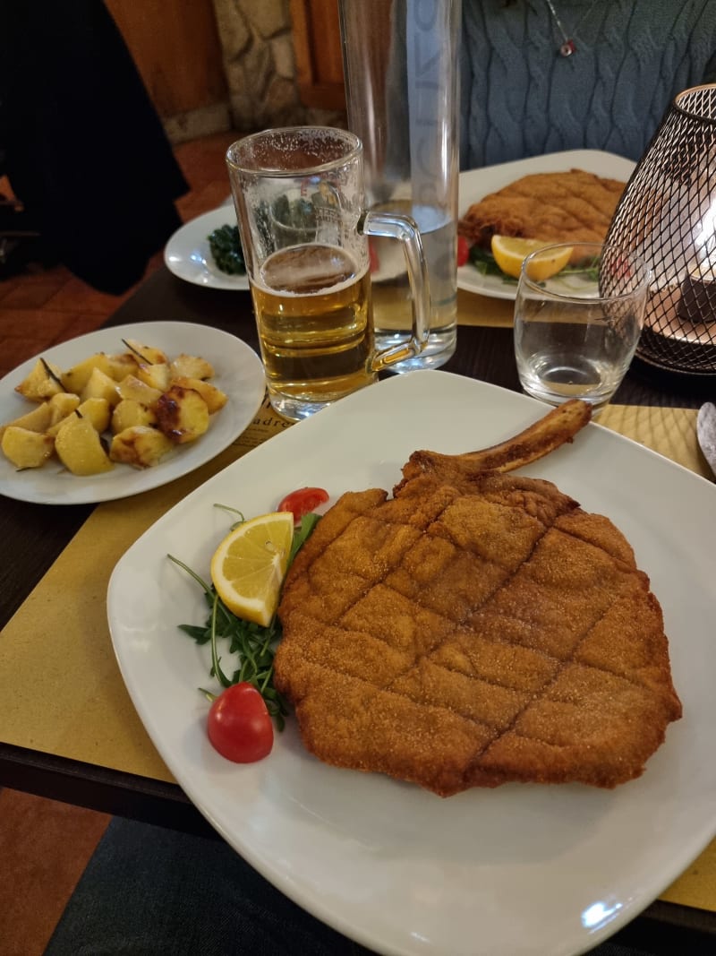 Costoletta alla milanese - Alla Cadrega, Milan