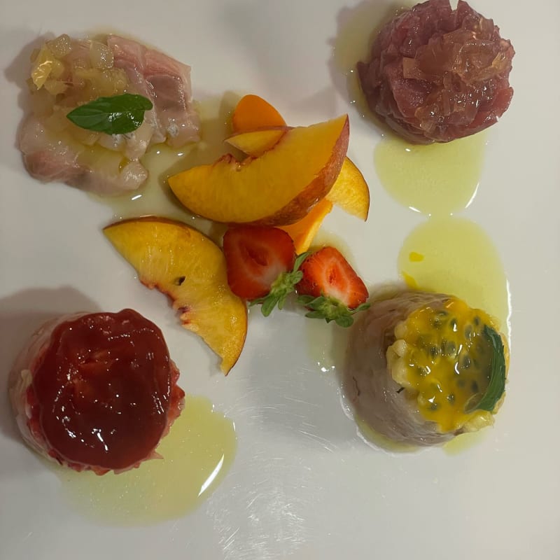 Tonno crudo in tre versioni - Ristorante Eolo, San Donato Milanese