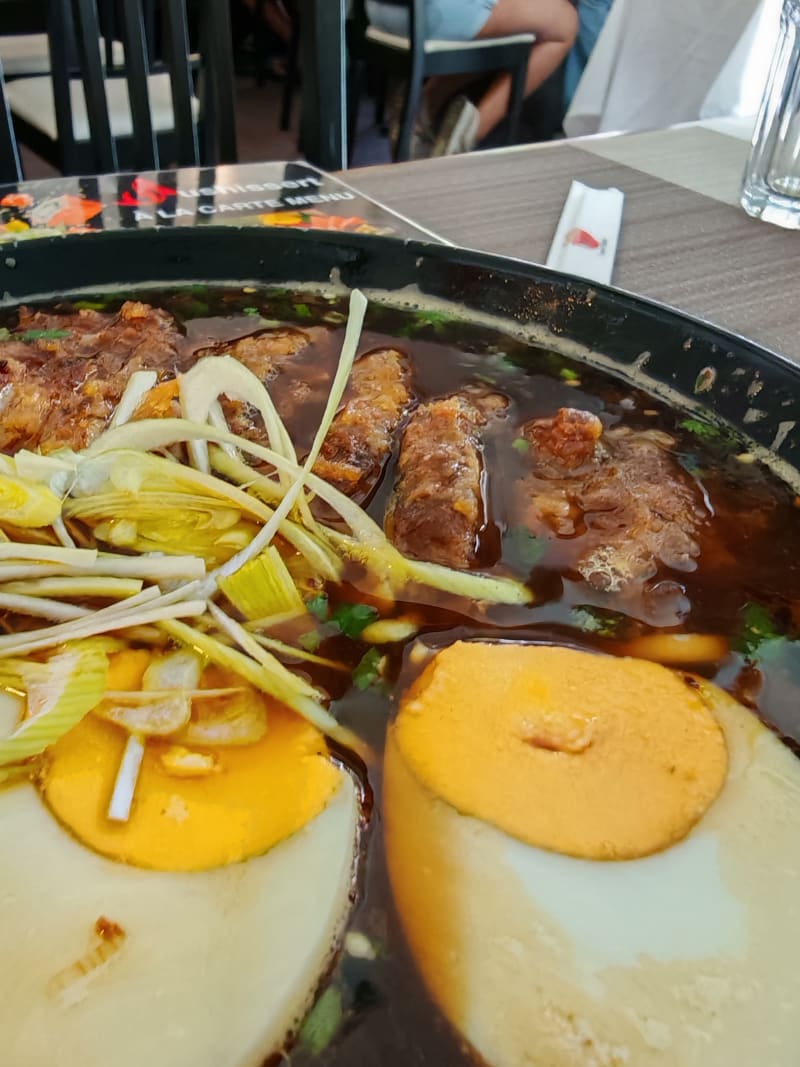 Sushissert Pad Thai & Ramen Restaurant, Parede