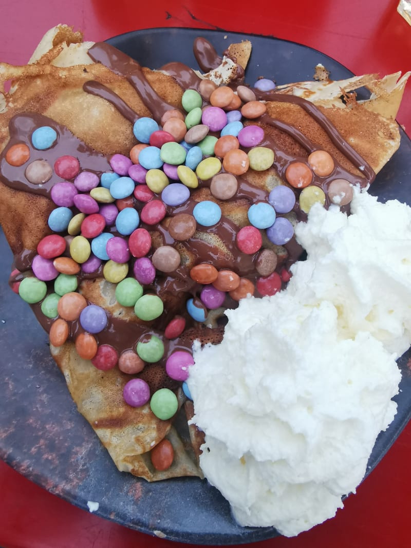 Crêpe chocolat banane smarties  - O11ZE, La Garenne-Colombes