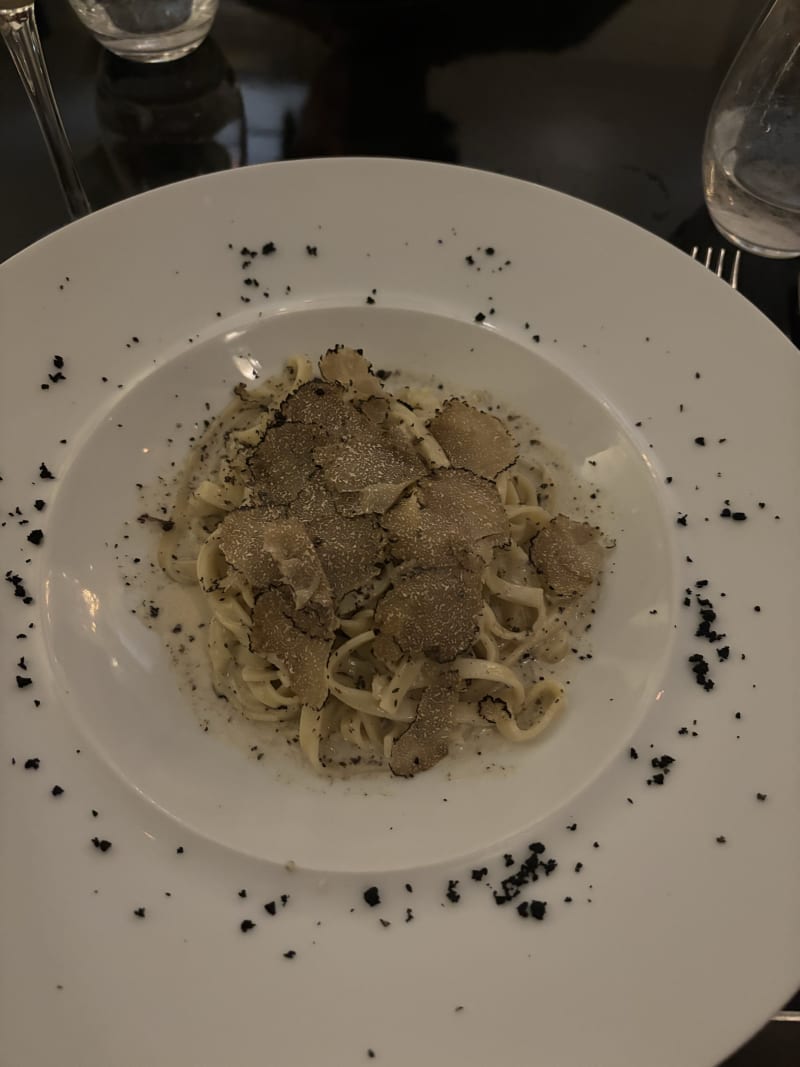 Tchello Ristorante Italiano, Paris