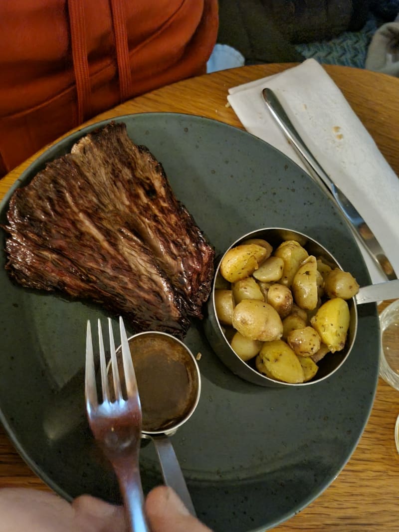 Vin et Marée Maine-Montparnasse, Paris