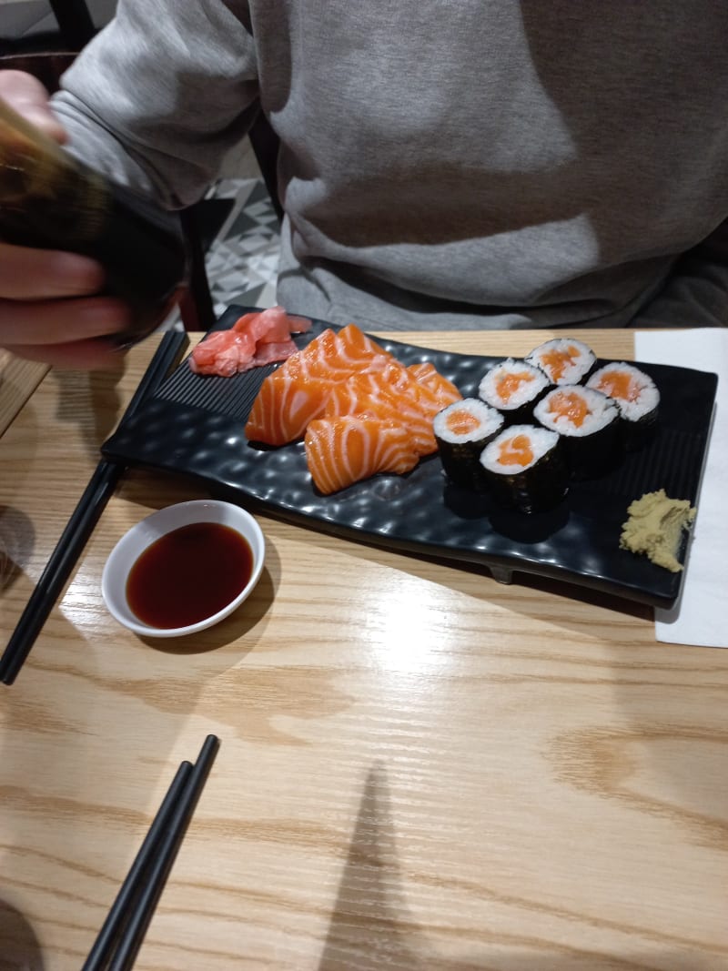 Mamie Sushi, Paris