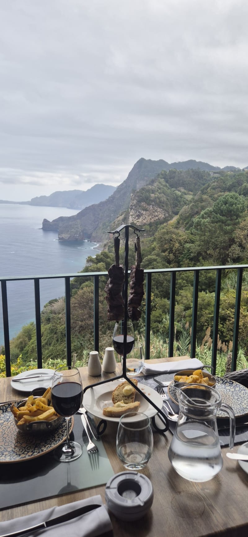 Cena en Quinta do Furão