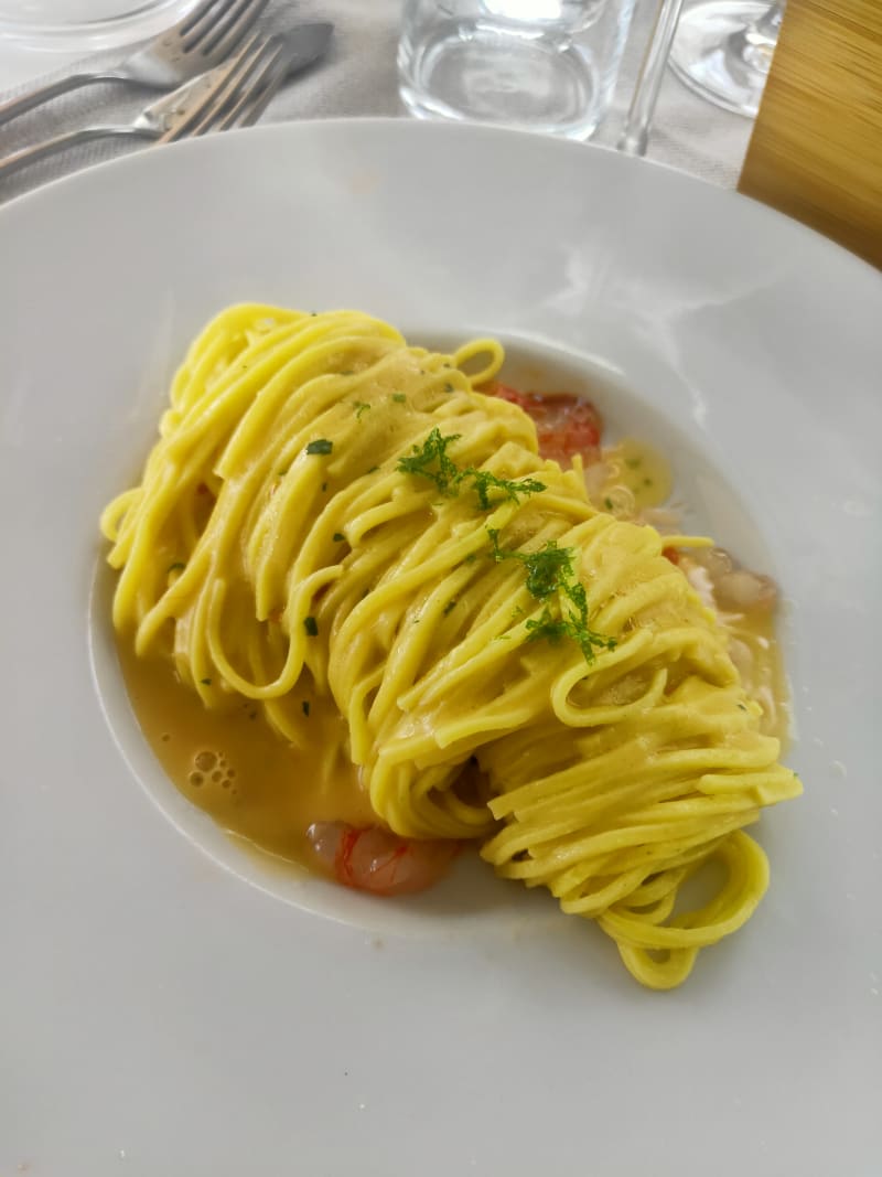 Tagliolini Ajo Olio Peperoncino Gambero Rosso Crudo E Zets Di Lime - Bianca, Santa Marinella