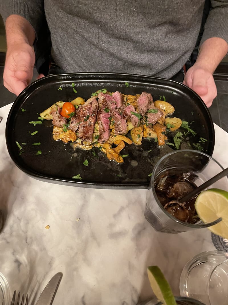 Tagliata con girolle de saison - Melagodo, Paris