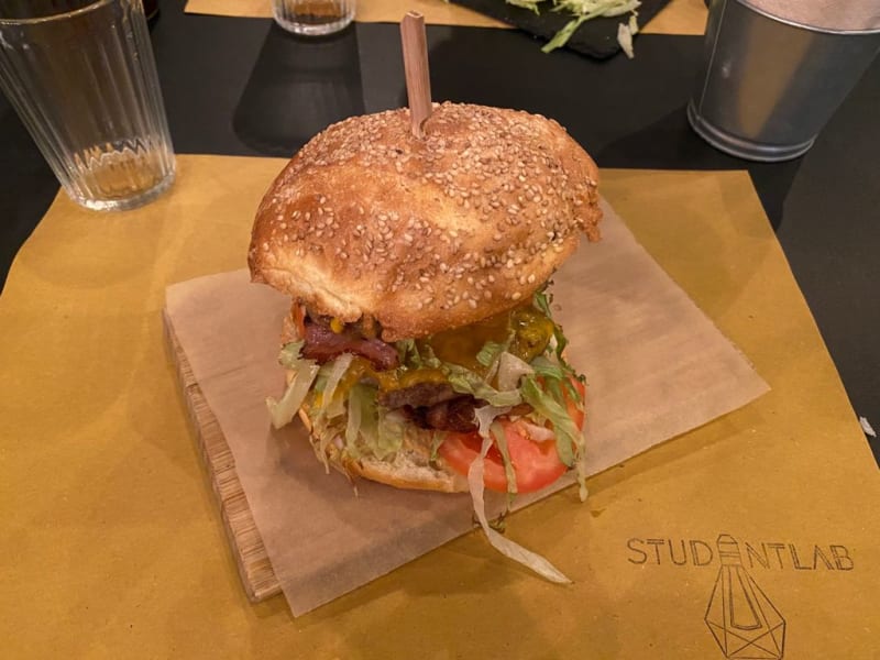 Hamburger Di Suino (Pork Burger) - Student Lab, Catania