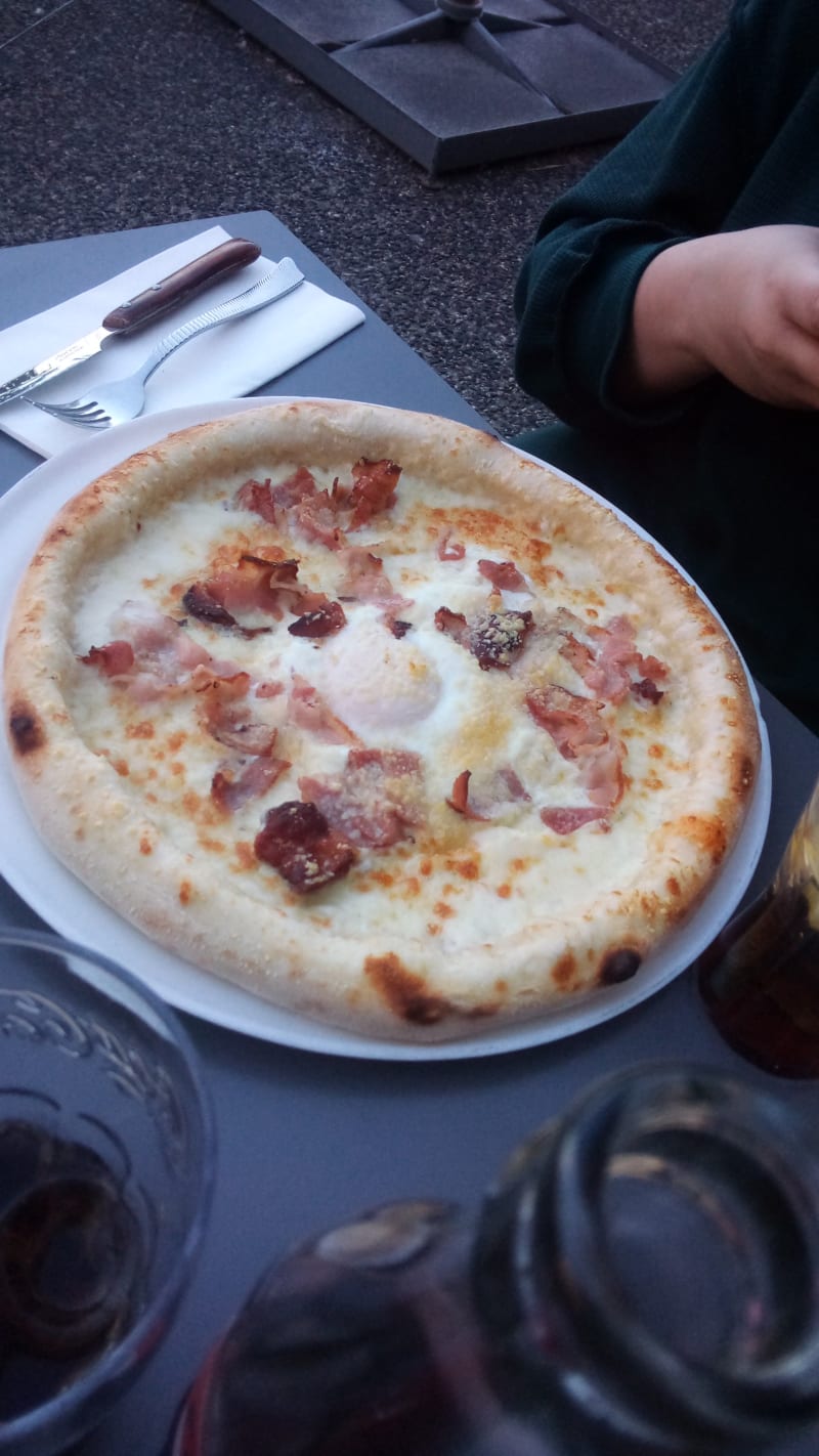 Pizza carbonara - L'Avant Première, Cergy