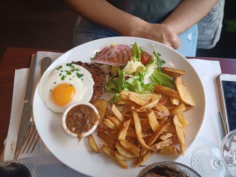 Brasserie La Tour, Paris