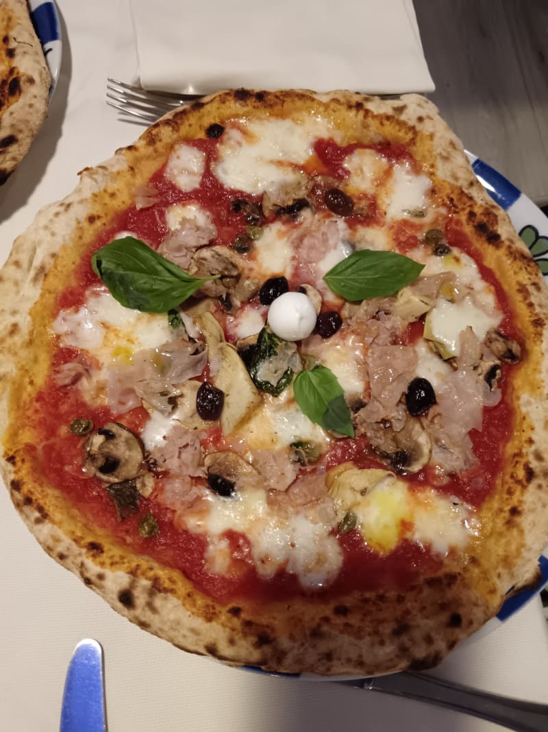 Iris - Pizza E Cucina