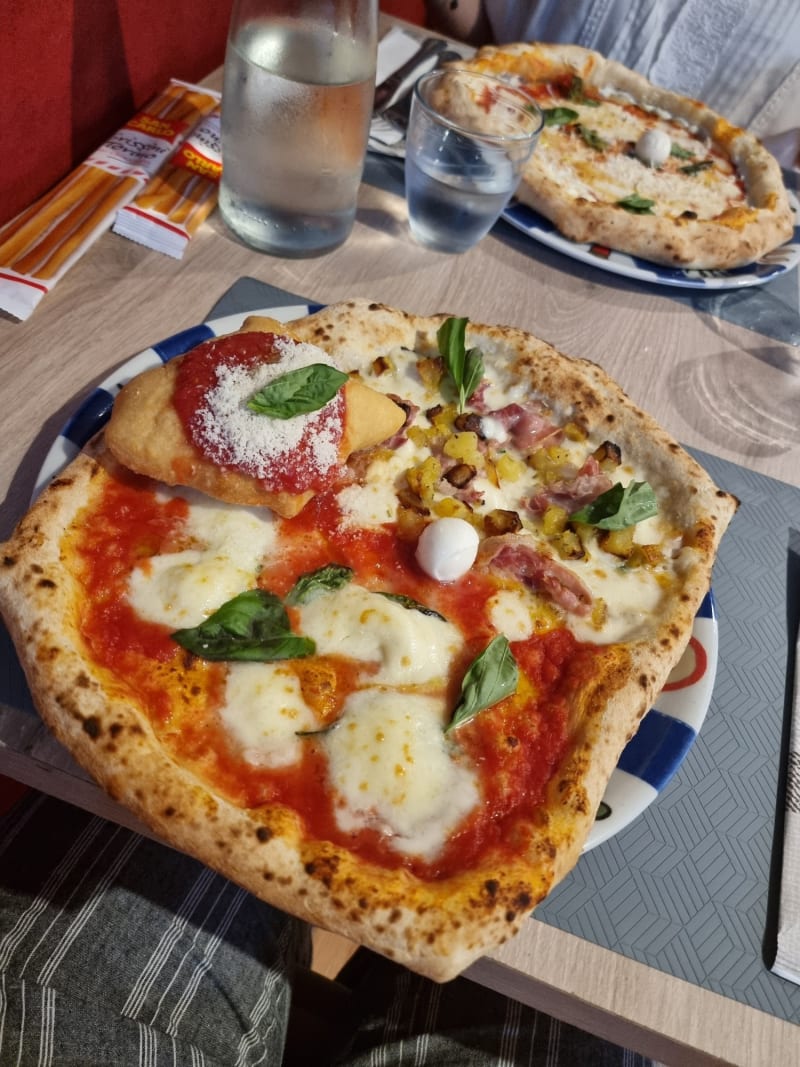 Iris - Pizza E Cucina