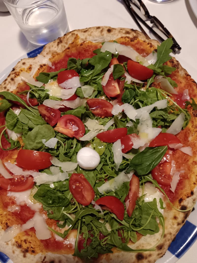 Iris - Pizza E Cucina