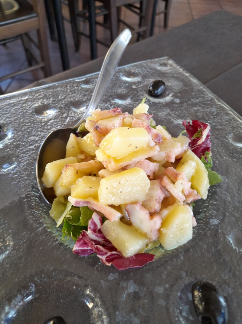 Polpo e patate  - Ristorante La Contrada - Cerveteri, Cerveteri