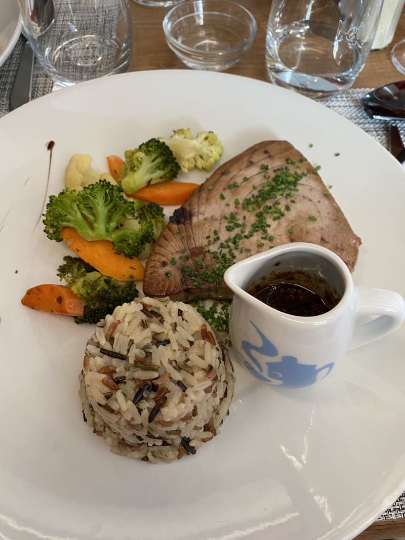 Steak de thon sauce soja trio de riz et légumes  - Belle Vue