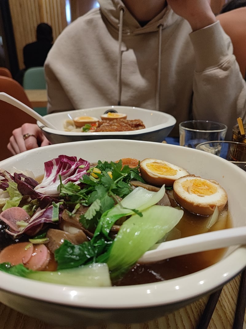 Face noodles (Hand made), Paris