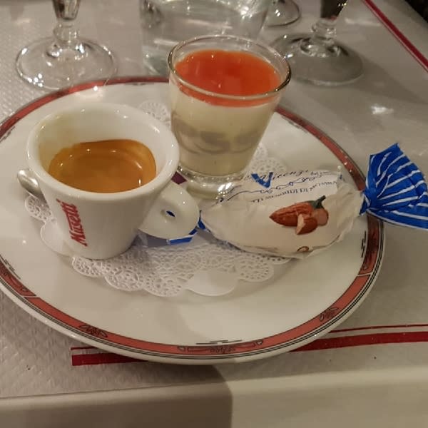 Café gourmand - Nieli, Paris