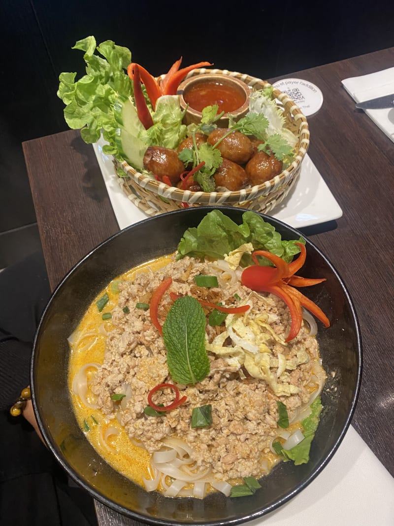 Suan Thai II, Paris