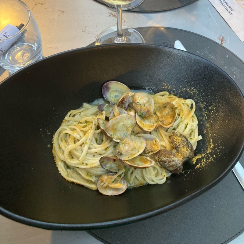 Linguine alle vongole  - Cousiná, Cagliari