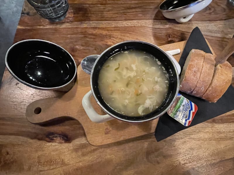 Hühnersuppe - Antonio's Spakenburg, Bunschoten-Spakenburg