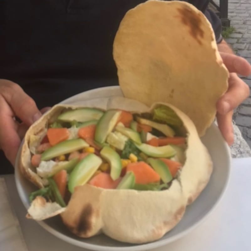 Insalata sfiziosa in crosta  - L'Insalata Ricca Piazza Pasquino, Rome