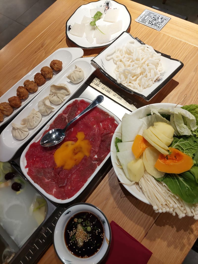 Restaurante Shullun Hot Pot en Valencia Menú 2024, opiniones, precios