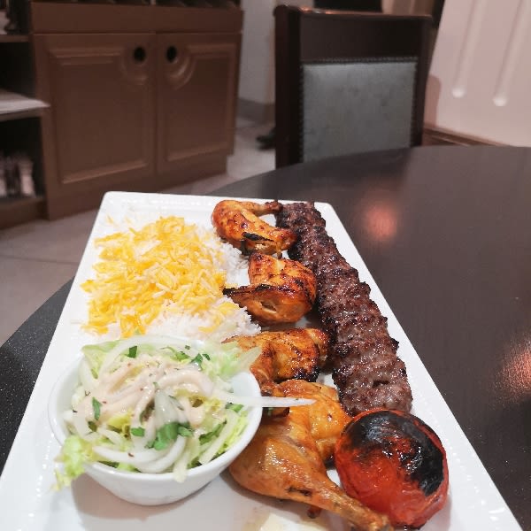 Brochette de viande et des coquelets - Shabestan, Paris