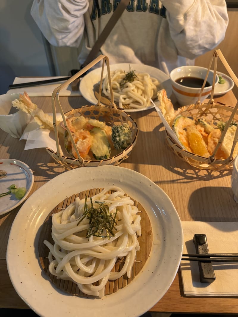 ENNI UDON, Paris