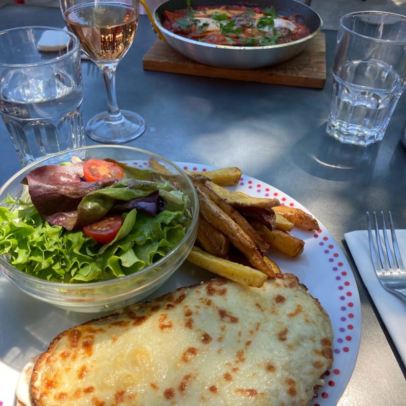 Croque monsieur... royal et bon, simplement ! - Le Pavillon Rouge, Paris