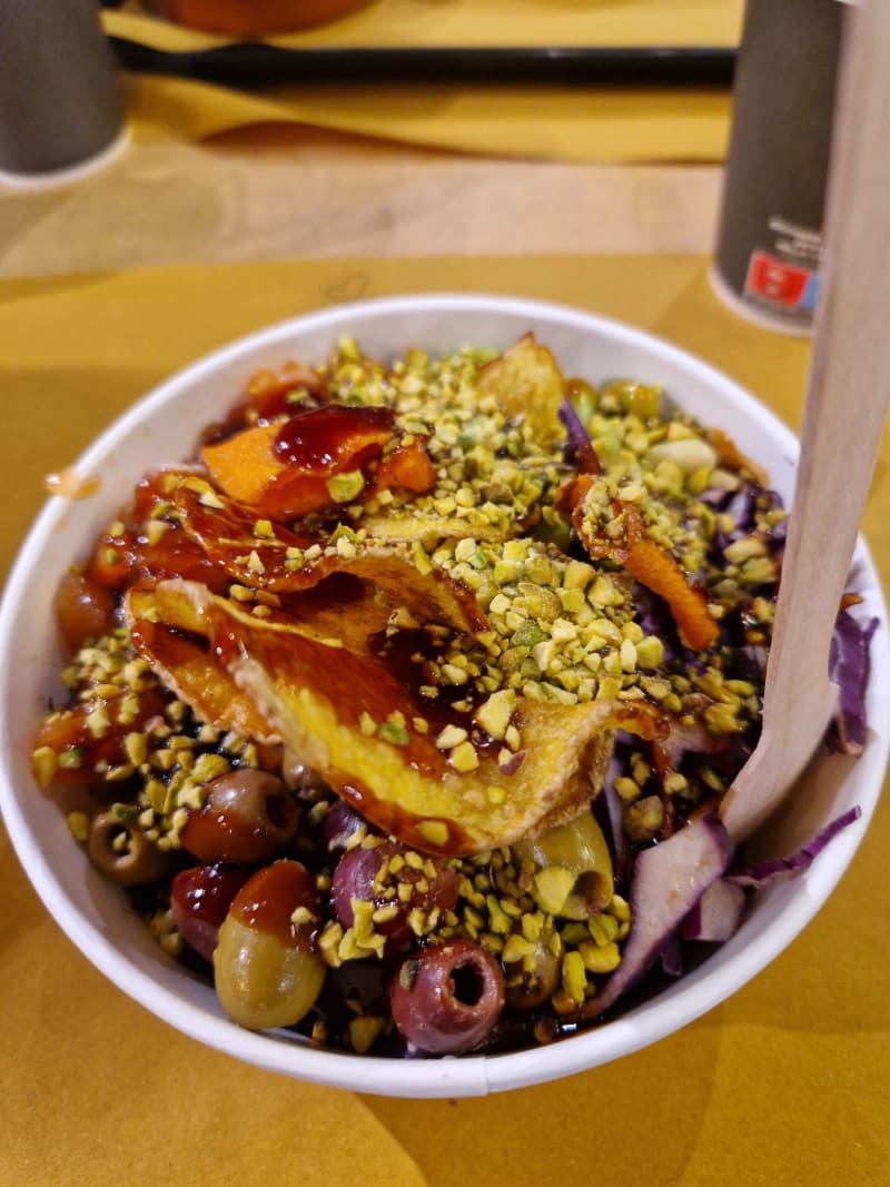 Restaurante Lab di Poke and Fruit en Osnago Menú 2024, opiniones