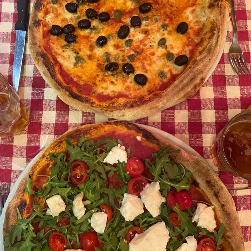 Pizza - Taverna del Borgo Antico, Milan
