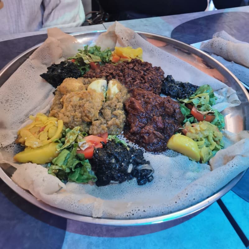 Mélange de bœuf, agneau et poulet - Little Ethiopia, Geneva