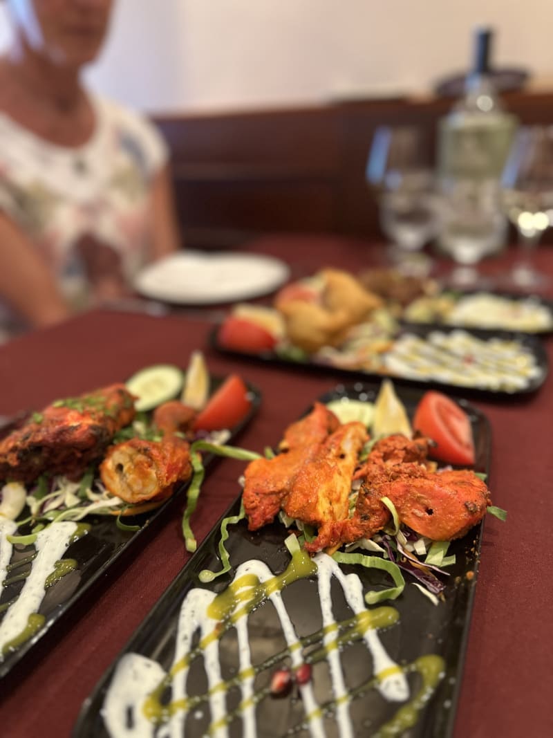 Delhi Darbar Indian Tandoori Lagos a Lagos Menu, prezzi, immagini