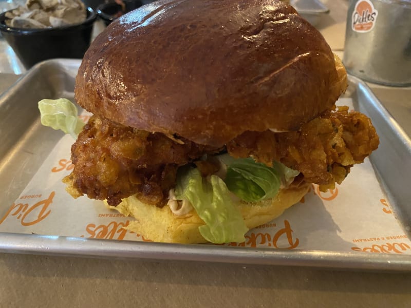 Restaurante Pickles Burger en Granada Menú 2024, opiniones, precios y