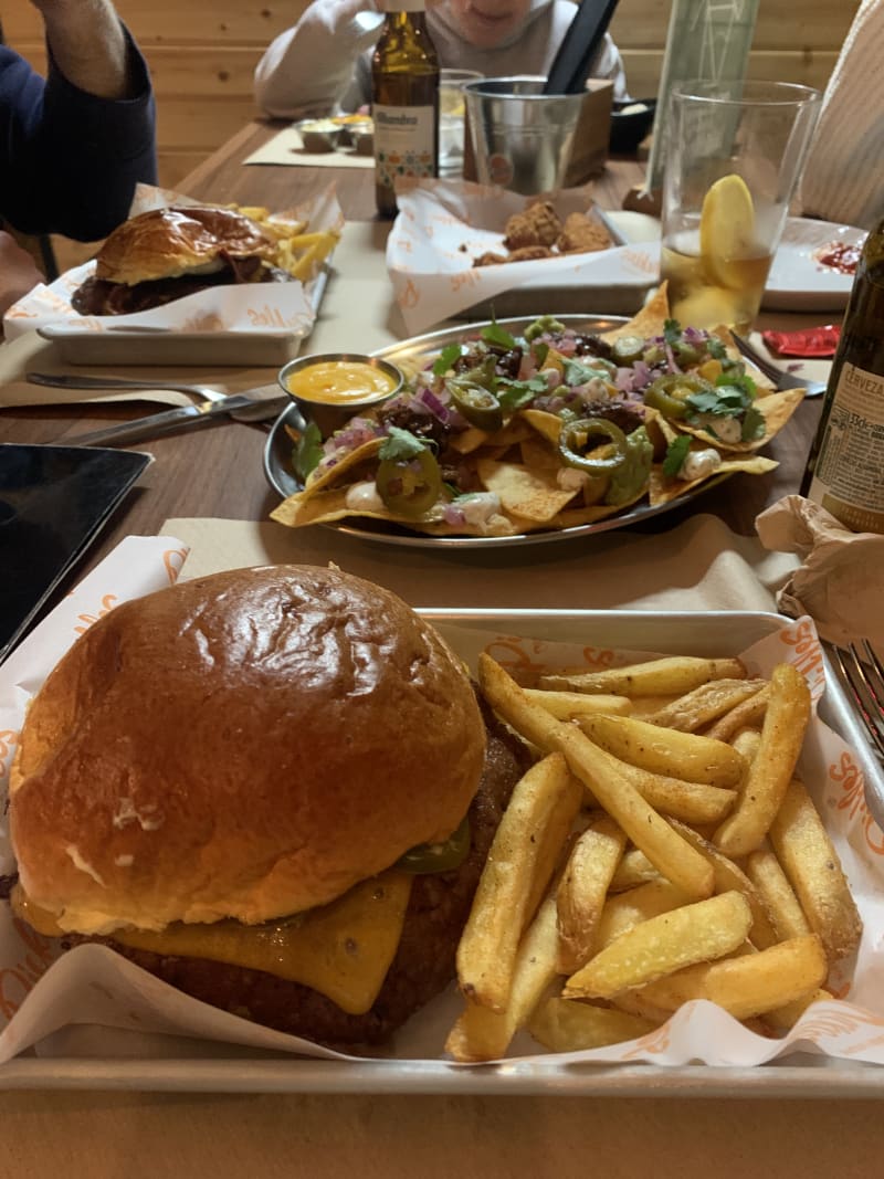 Pickles Burger, Granada