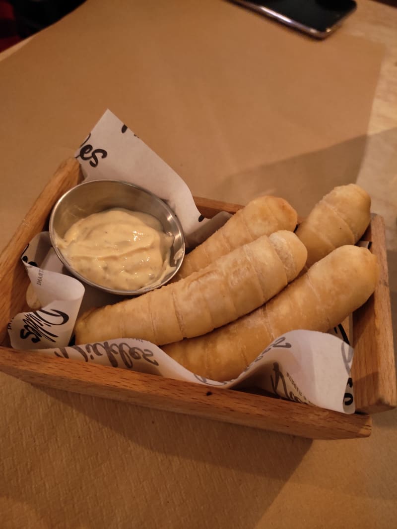 Restaurante Pickles Burger en Granada Menú 2024, opiniones, precios y