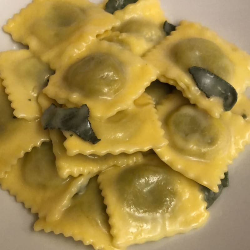 Pasta ripiena con burro e salvia - Trattoria Fermata Nizza, Turin