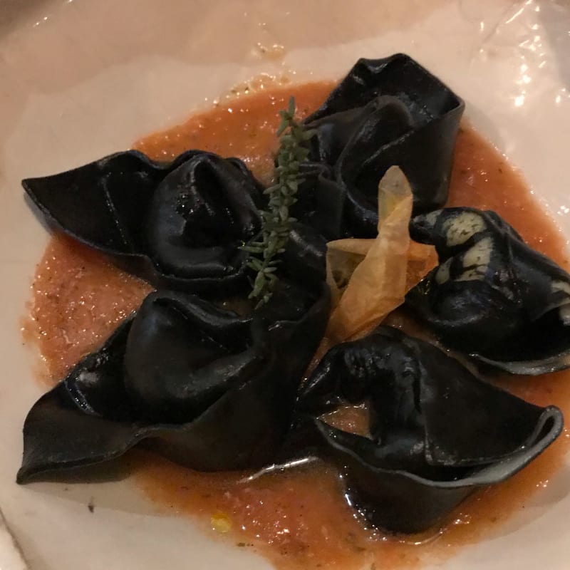 Ravioli al nero di seppia e cernia - Osteria del Sognatore -Milano, Milan