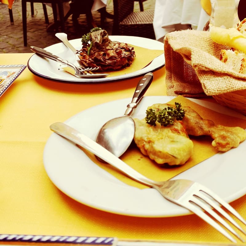 Carciofi e fiore de zucchine  - Taverna Agape, Rome