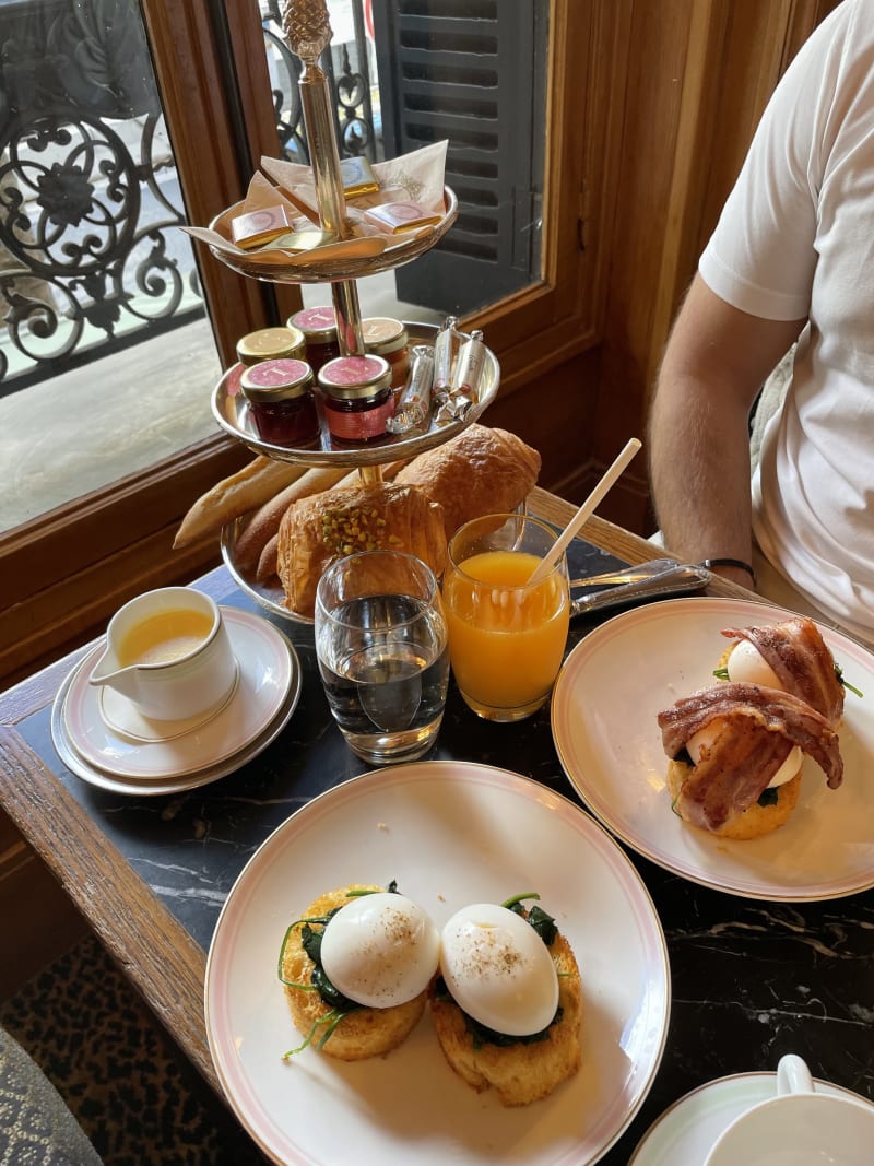 Ladurée Paris Royale, Paris