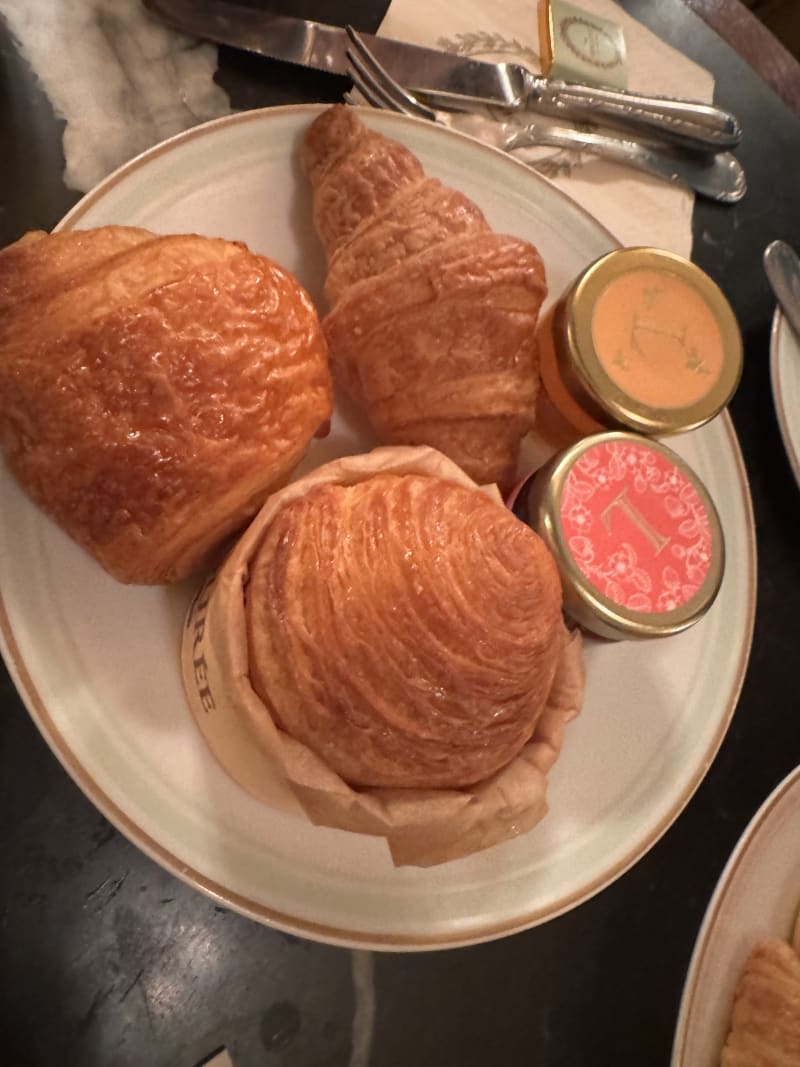 Ladurée Paris Royale, Paris