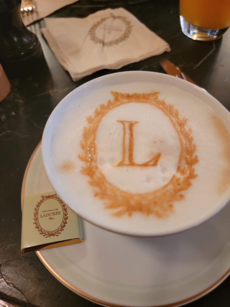 Ladurée Paris Royale, Paris