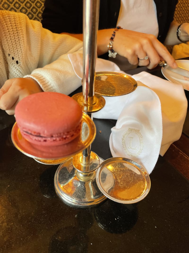 Ladurée Paris Royale, Paris