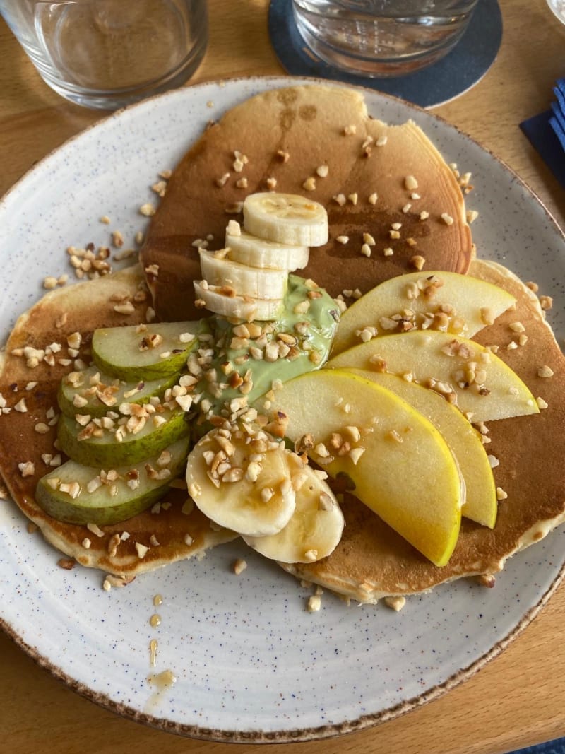 Pancakes pistache & fruits de saison - Long Story, Versailles