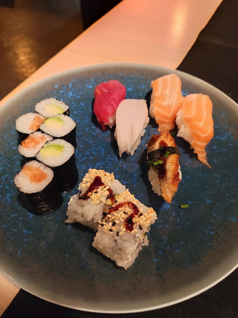 ITOYA SUSHI, La Coruna - Menu, Prices & Restaurant Reviews - Order Online  Food Delivery - Tripadvisor