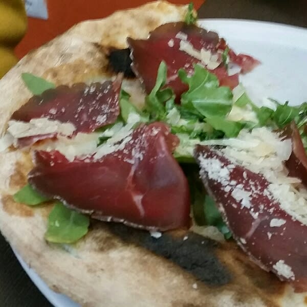 Pizza bresaola e grana - I Scugnizzi, Genzano Di Roma