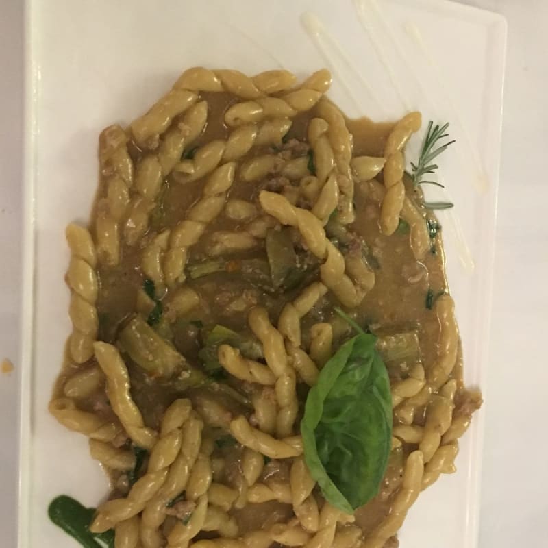 Fusillo con carciofi e salsiccia - Villa Palmentiello